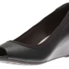 Clarks Mallory Charm Black Leather Pump