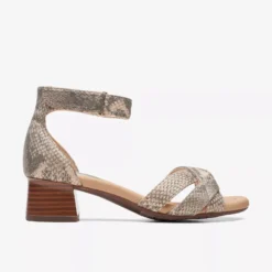 Clarks Desirae Lily Biege -Fashion Shoe Store cladesirael08e