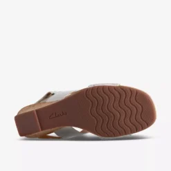 Clarks Kyarra Faye White -Fashion Shoe Store clakyarraf09d