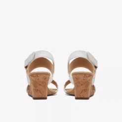 Clarks Kyarra Faye White -Fashion Shoe Store clakyarraf09e
