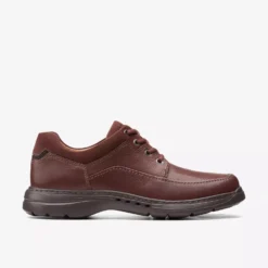 Clarks UnBrawley Lace Mahog -Fashion Shoe Store claunbrawleyp02c